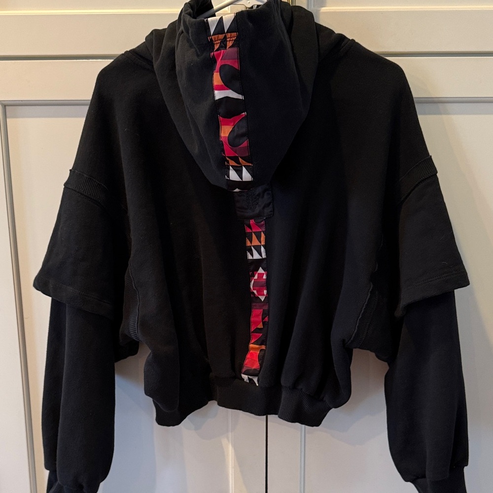 Medium FP Movement by Free People Black Cropped snow flow Hoodie - Picture 2 of 5